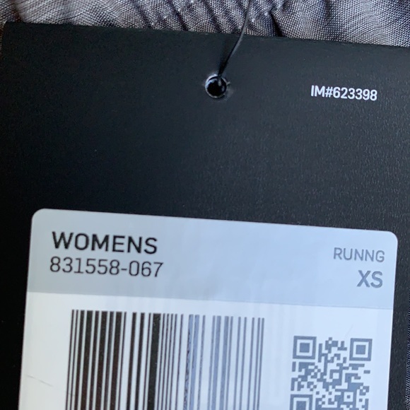 NIKE WMNS RUNNING SHORTS - Picture 6 of 16